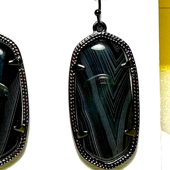 NWT Kendra Scott Elle Earrings Black Banded Agate Gunmetal Perfectly Beautiful! - Picture 5 of 7